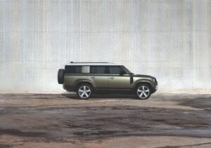 Land Rover Defender 130