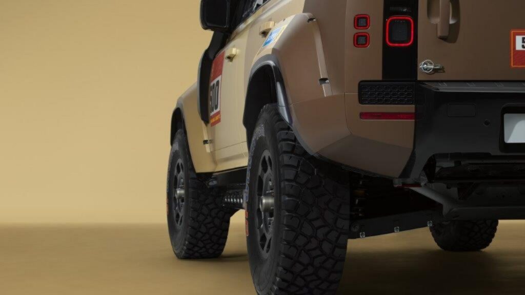 CMH Jaguar Land Rover Menlyn - Defender DAKAR D7X-R Tyre View1